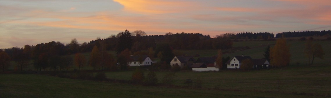 Lhota u Kamenice nad Lipou [PE] - říjen 2005, foto Vojtěch Kodet